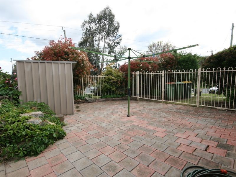 1/70 Henderson Road, Queanbeyan NSW 2620