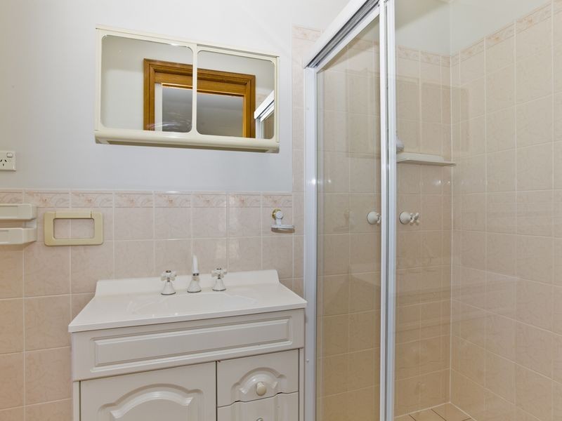 4 Russell Place, Queanbeyan NSW 2620