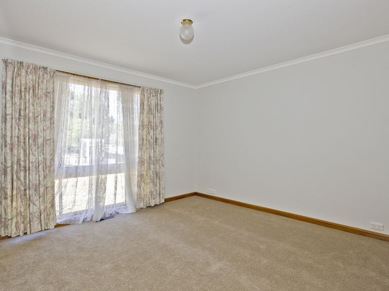 4 Russell Place, Queanbeyan NSW 2620