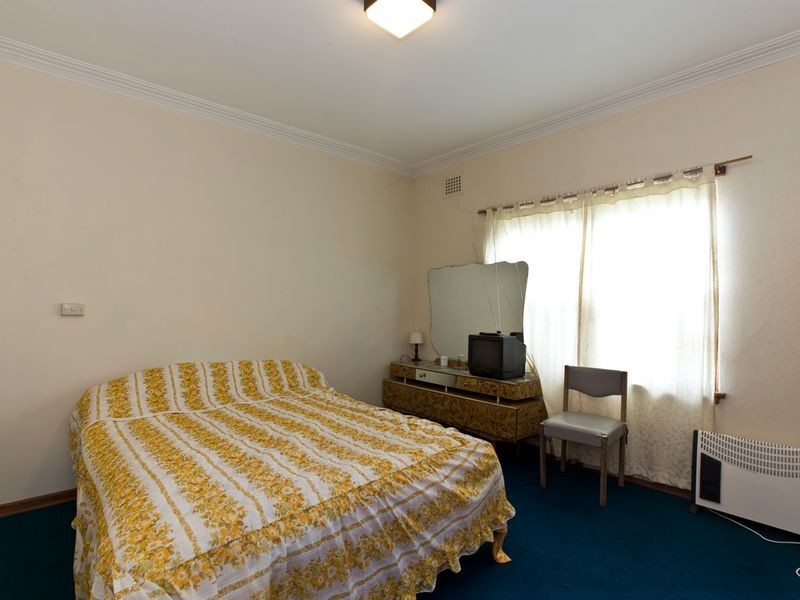 17 Hayes Street, Queanbeyan NSW 2620
