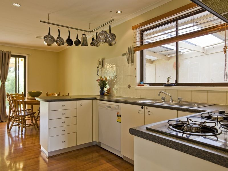 16 Fitzgibbon Place, Queanbeyan NSW 2620