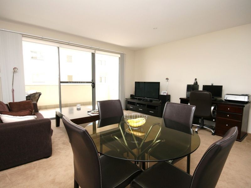 11A/17 Uriarra Road, Queanbeyan NSW 2620