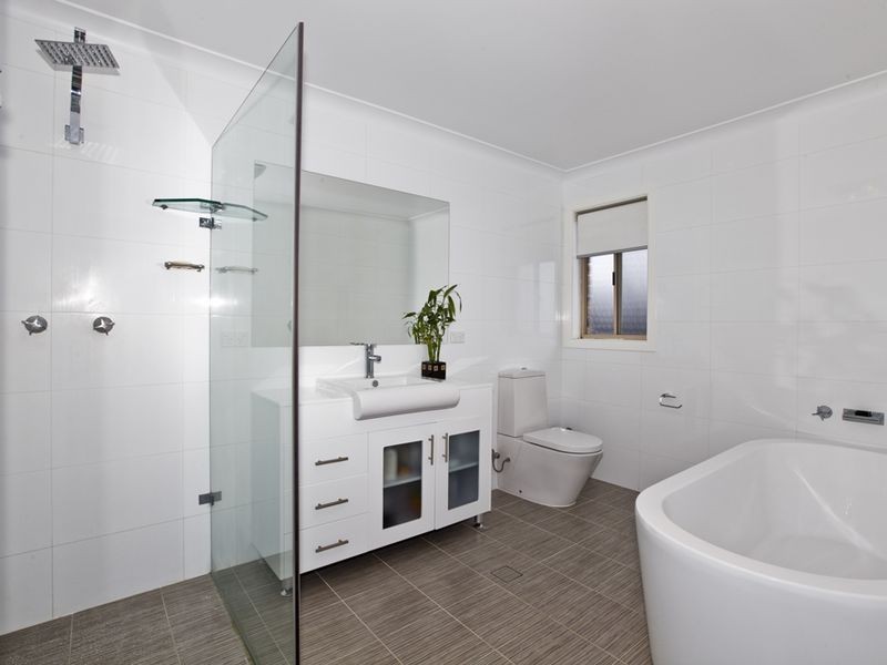 6 Webber Place, Queanbeyan NSW 2620