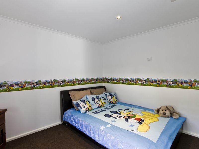 6 Webber Place, Queanbeyan NSW 2620