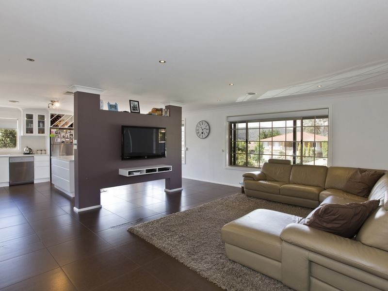 6 Webber Place, Queanbeyan NSW 2620