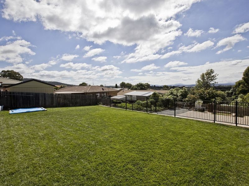 6 Webber Place, Queanbeyan NSW 2620