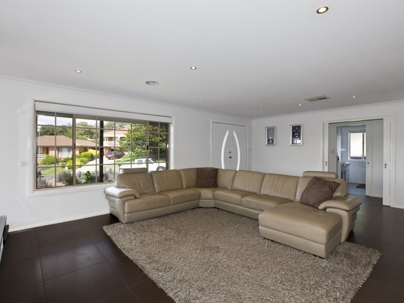 6 Webber Place, Queanbeyan NSW 2620