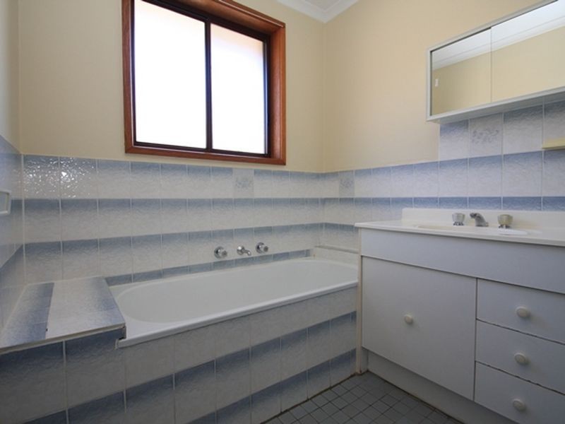 5/40-42 Crest Park Parade, Queanbeyan NSW 2620