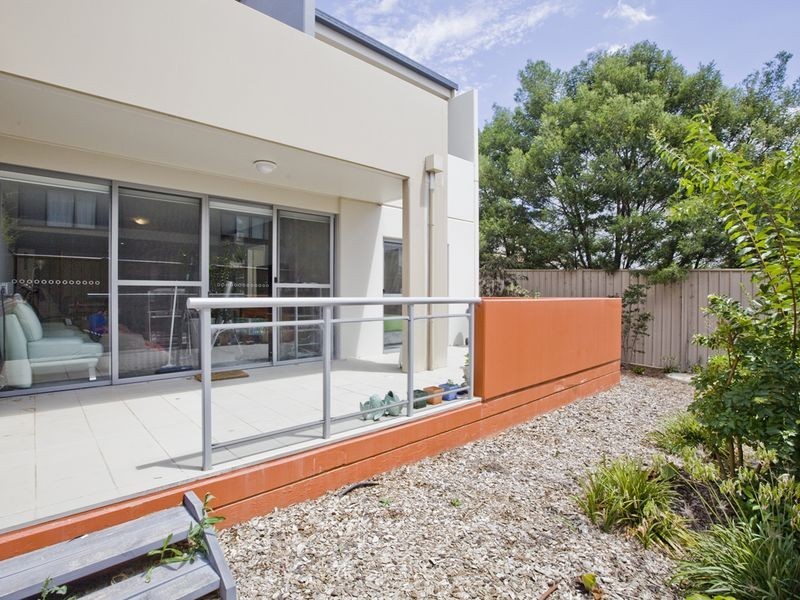 1B/17 Uriarra Road, Queanbeyan NSW 2620