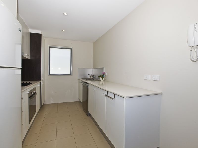 1B/17 Uriarra Road, Queanbeyan NSW 2620