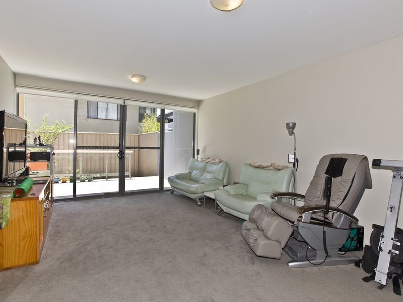 1B/17 Uriarra Road, Queanbeyan NSW 2620