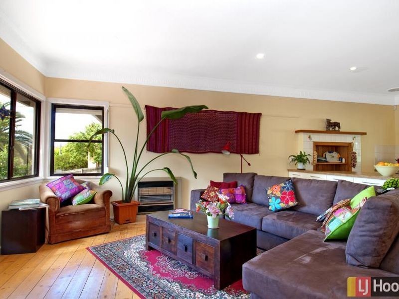 27 McIntosh Street, Queanbeyan NSW 2620