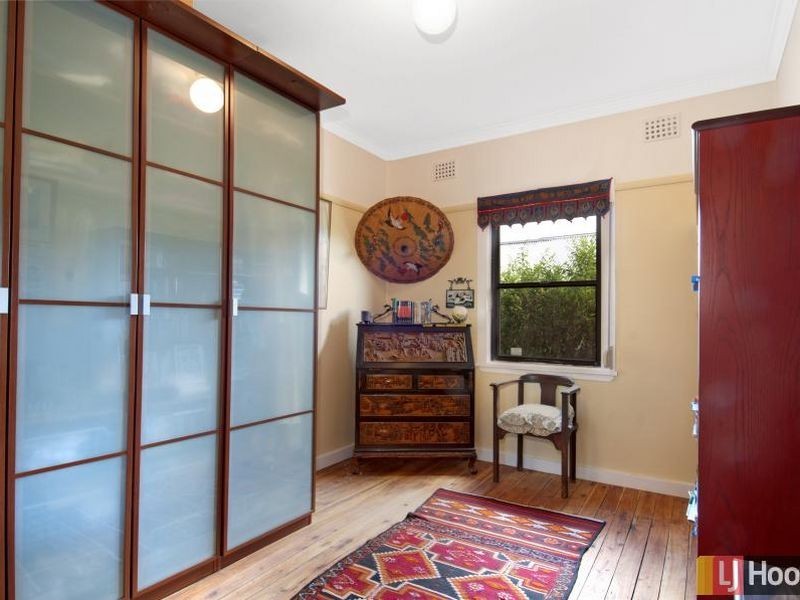 27 McIntosh Street, Queanbeyan NSW 2620