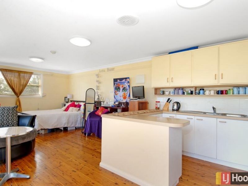 27 McIntosh Street, Queanbeyan NSW 2620