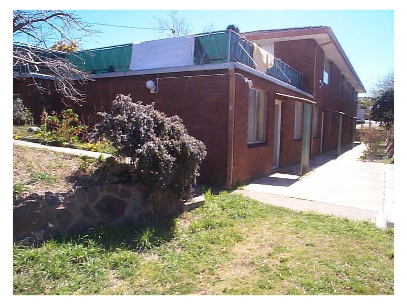 1/3 Killard Street, Queanbeyan NSW 2620