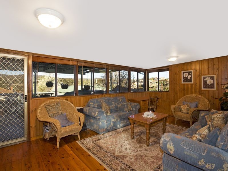 27 Sunnybar Parade, Queanbeyan NSW 2620