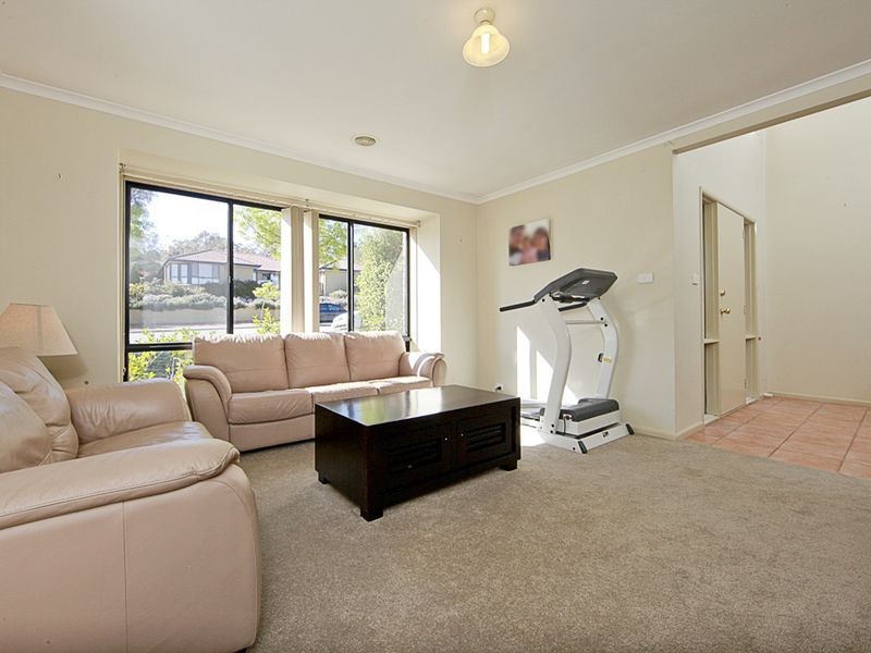 182 Bicentennial Drive, Jerrabomberra NSW 2619