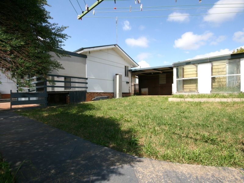 4 Wattle Street, Queanbeyan NSW 2620