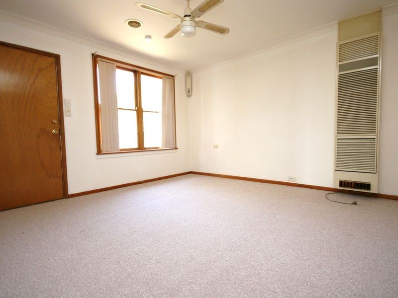 4 Wattle Street, Queanbeyan NSW 2620