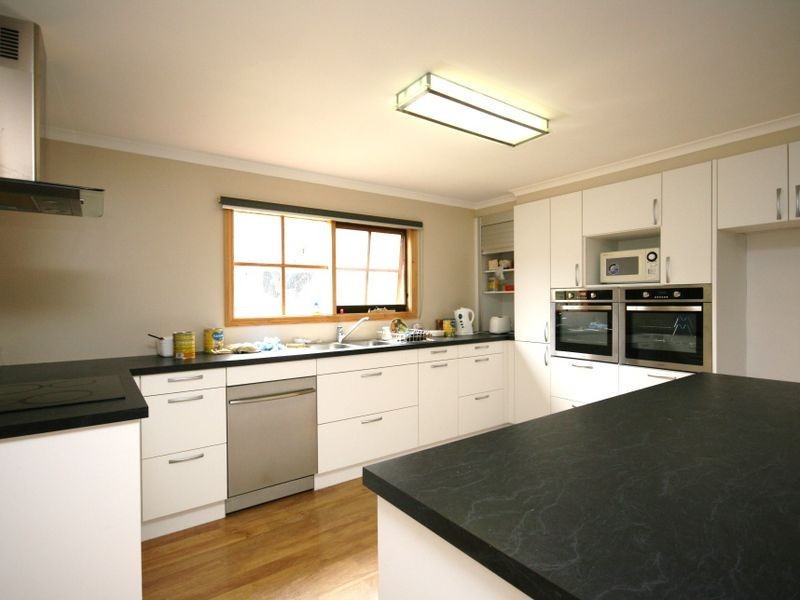 226 Foxlow Street, Captains Flat NSW 2623