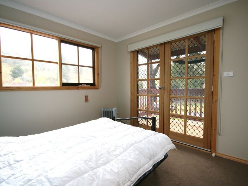 226 Foxlow Street, Captains Flat NSW 2623