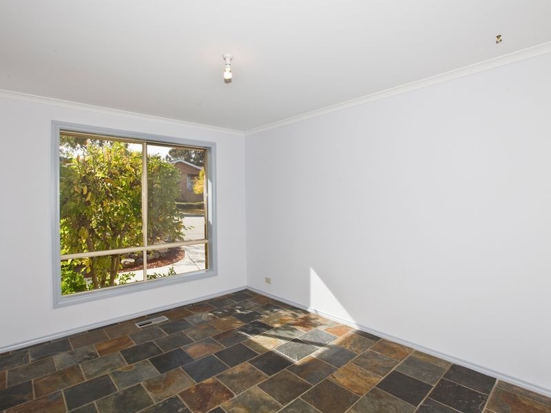 6 Russell Place, Queanbeyan NSW 2620