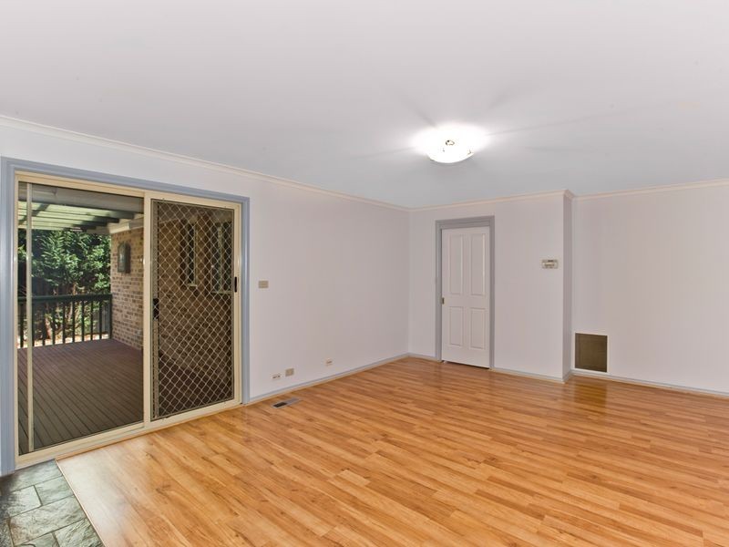 6 Russell Place, Queanbeyan NSW 2620