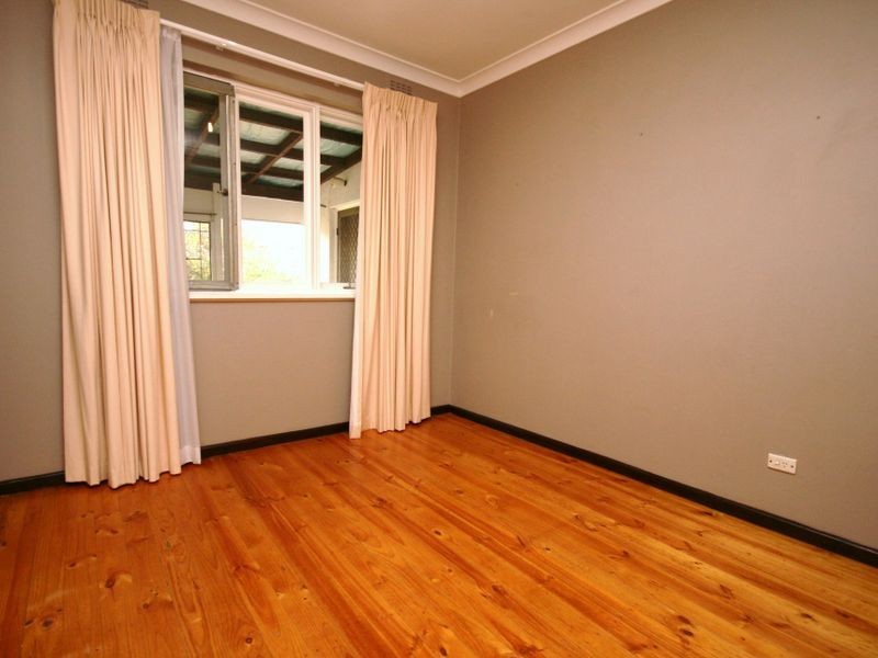 12 Moore Street, Queanbeyan NSW 2620