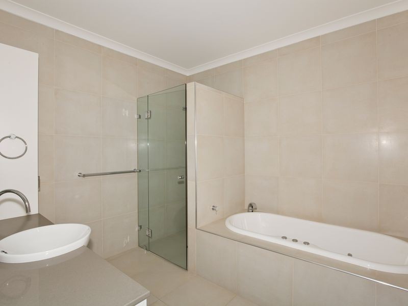 263 Bicentennial Drive, Jerrabomberra NSW 2619