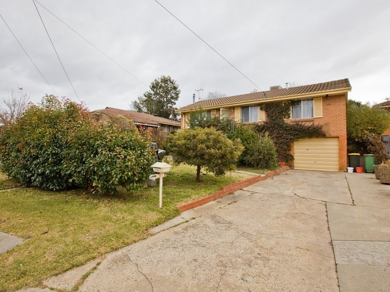 1 Oleria Street, Queanbeyan NSW 2620