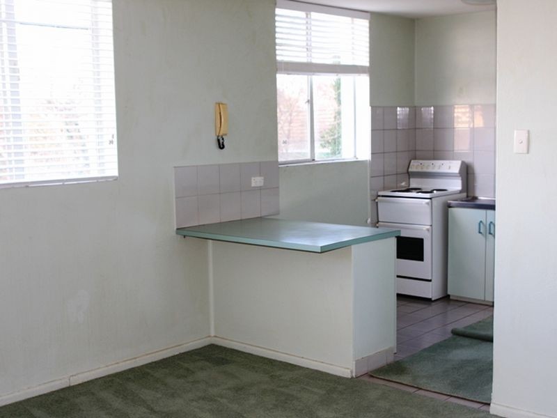 8/8-10 Stornaway Road, Queanbeyan NSW 2620