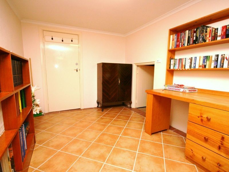 22 Cassinia Street, Queanbeyan NSW 2620