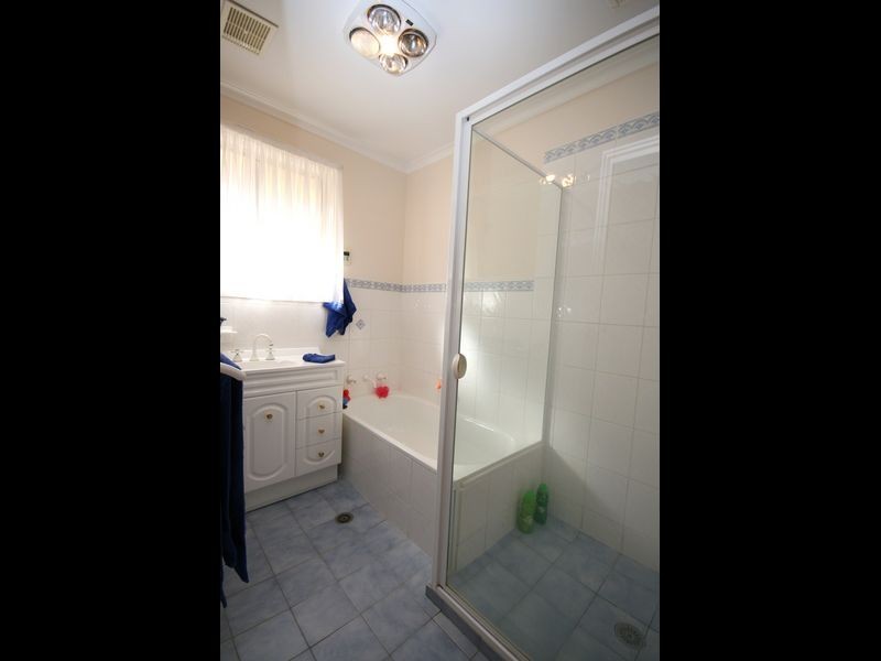 22 Cassinia Street, Queanbeyan NSW 2620