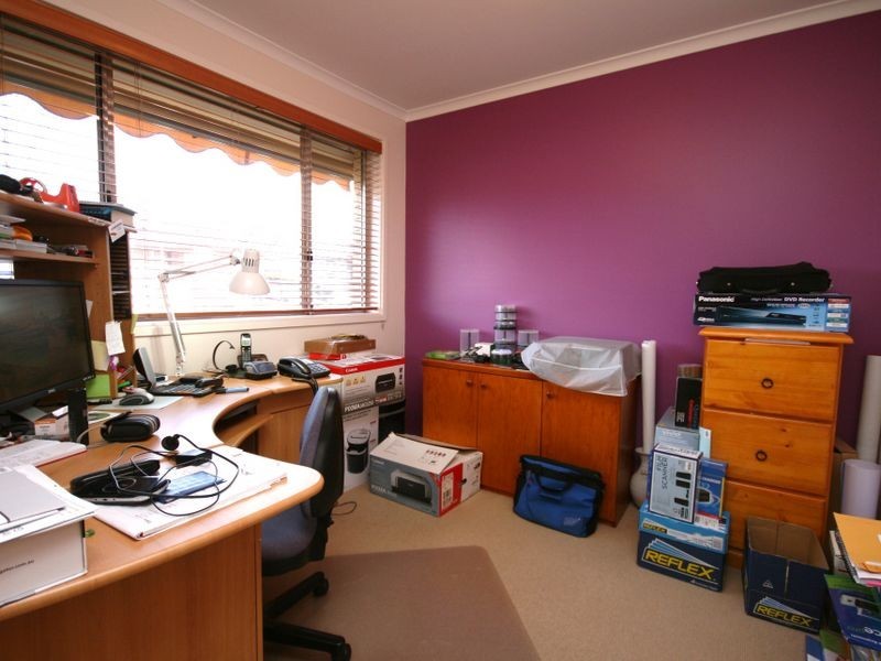 22 Cassinia Street, Queanbeyan NSW 2620