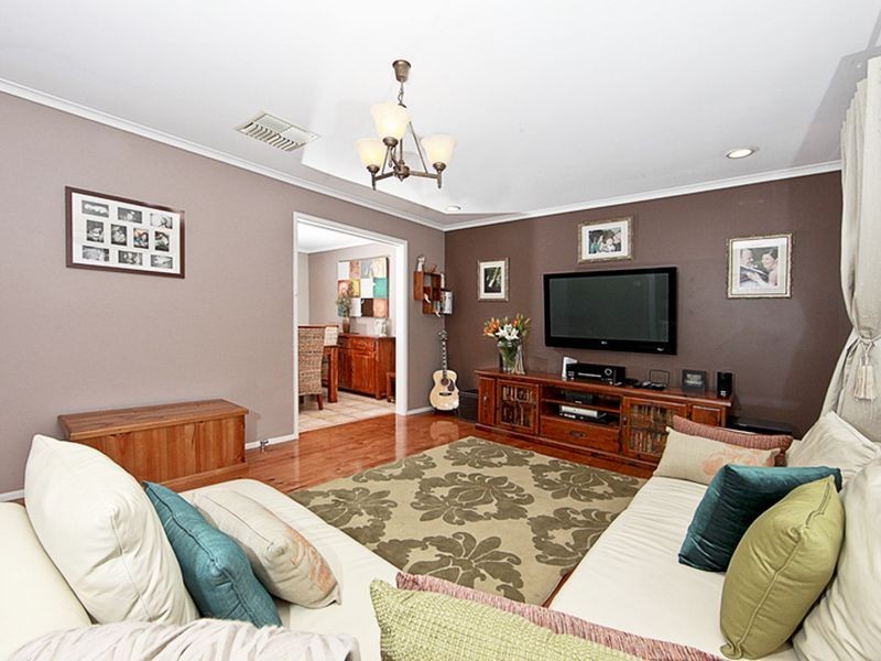 22 Hayley Crescent, Queanbeyan NSW 2620