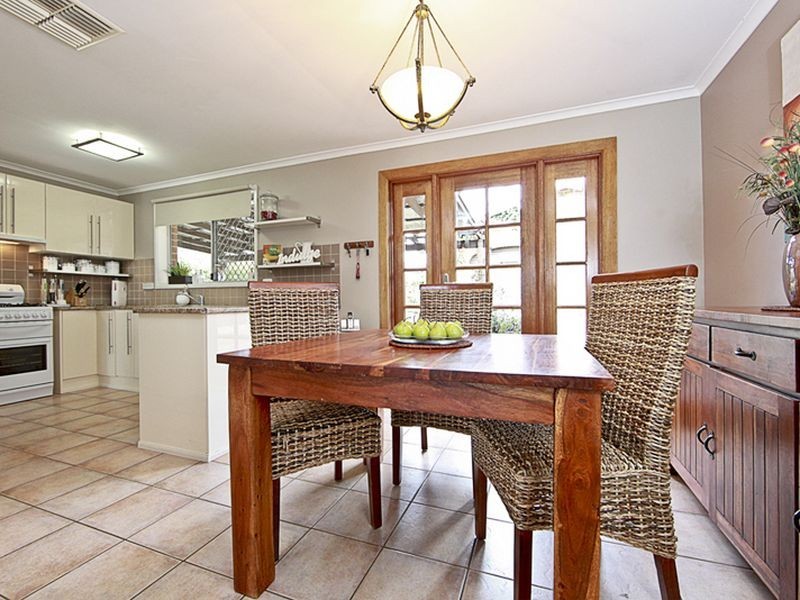 22 Hayley Crescent, Queanbeyan NSW 2620