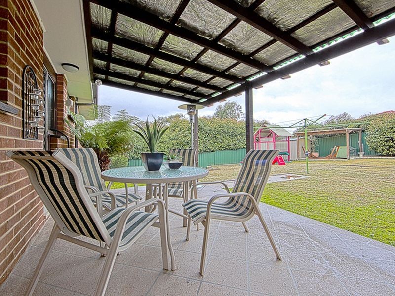 22 Hayley Crescent, Queanbeyan NSW 2620