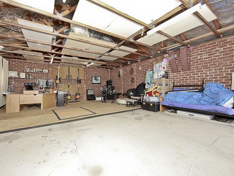 22 Hayley Crescent, Queanbeyan NSW 2620