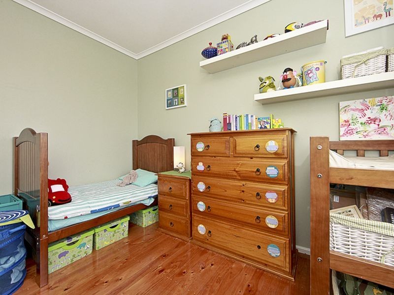 22 Hayley Crescent, Queanbeyan NSW 2620