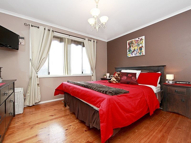 22 Hayley Crescent, Queanbeyan NSW 2620