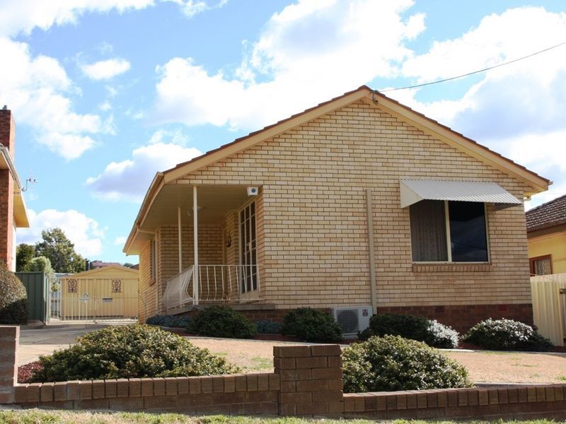 39 Agnes Avenue, Queanbeyan NSW 2620