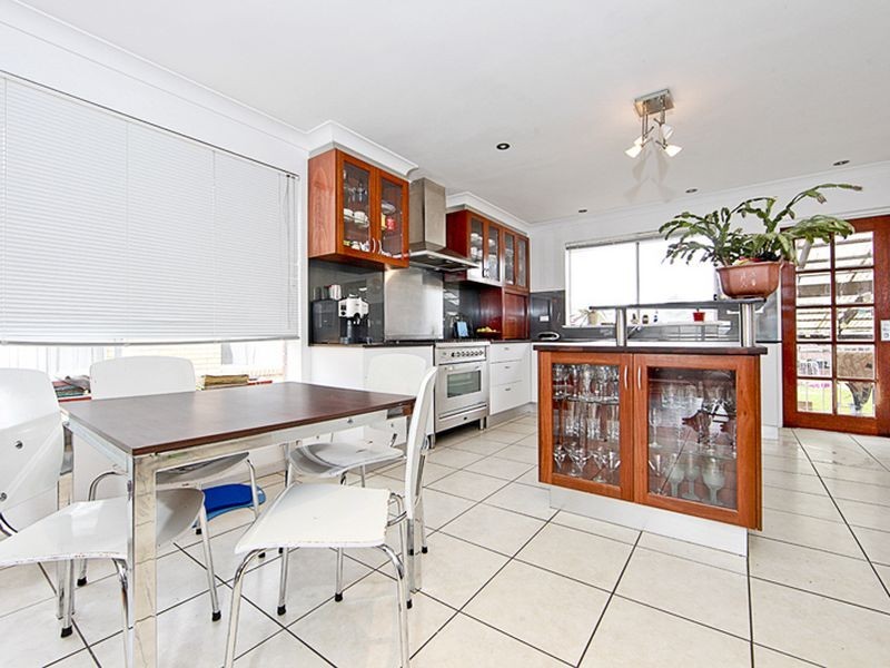 18 Frederick Street, Queanbeyan NSW 2620