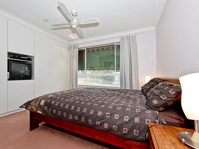 18 Frederick Street, Queanbeyan NSW 2620