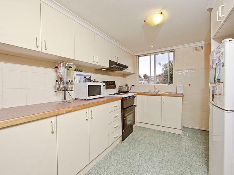 18 Frederick Street, Queanbeyan NSW 2620
