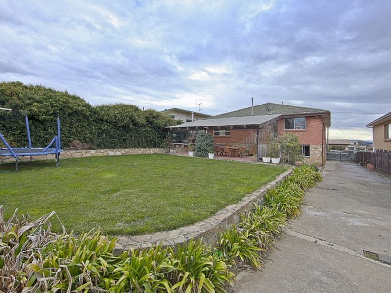 18 Frederick Street, Queanbeyan NSW 2620