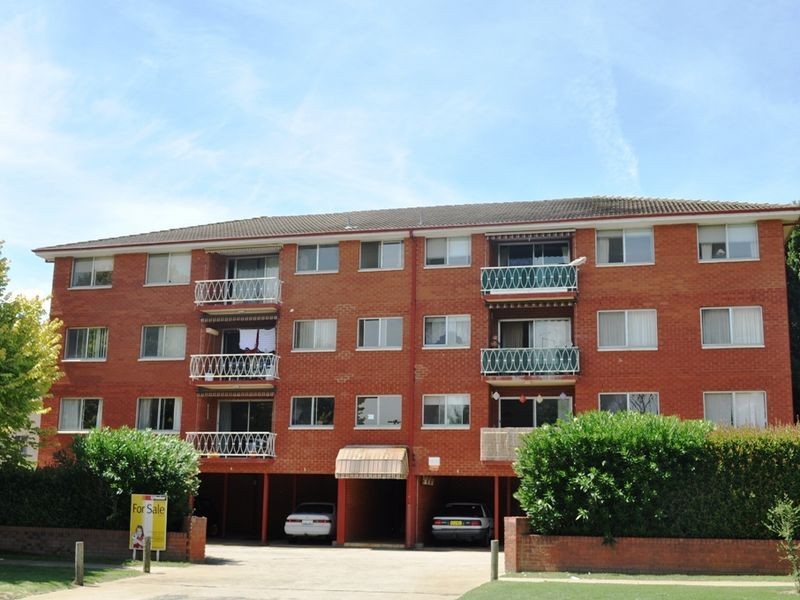 11/56 Trinculo Place, Queanbeyan NSW 2620