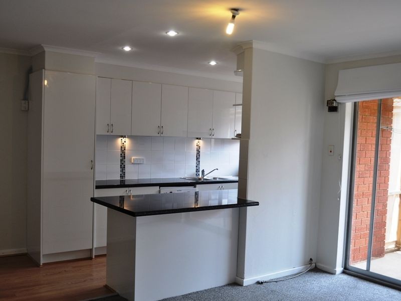 11/56 Trinculo Place, Queanbeyan NSW 2620
