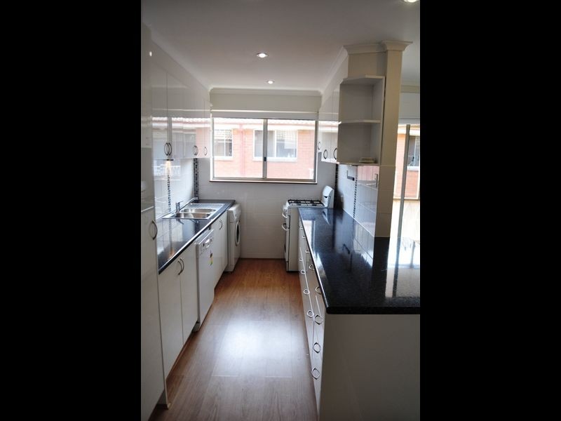11/56 Trinculo Place, Queanbeyan NSW 2620