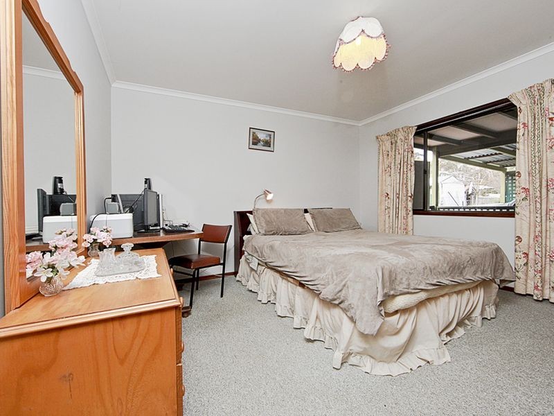 248 Foxlow Street, Captains Flat NSW 2623
