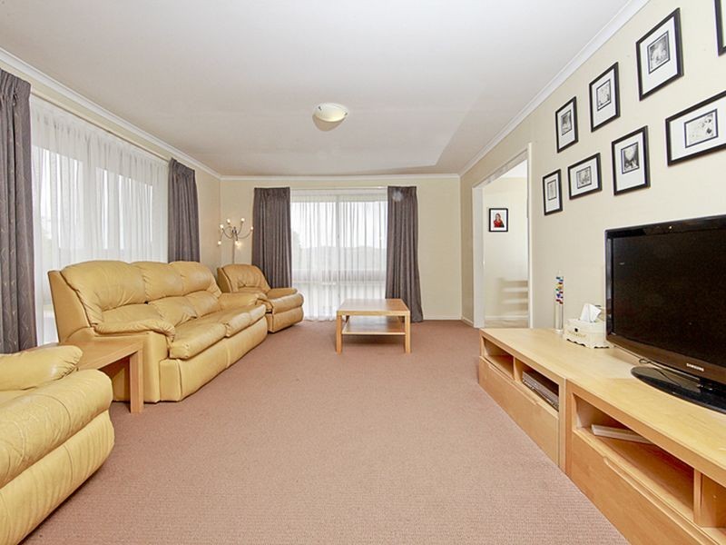 20 Ullamulla Crescent, Queanbeyan NSW 2620